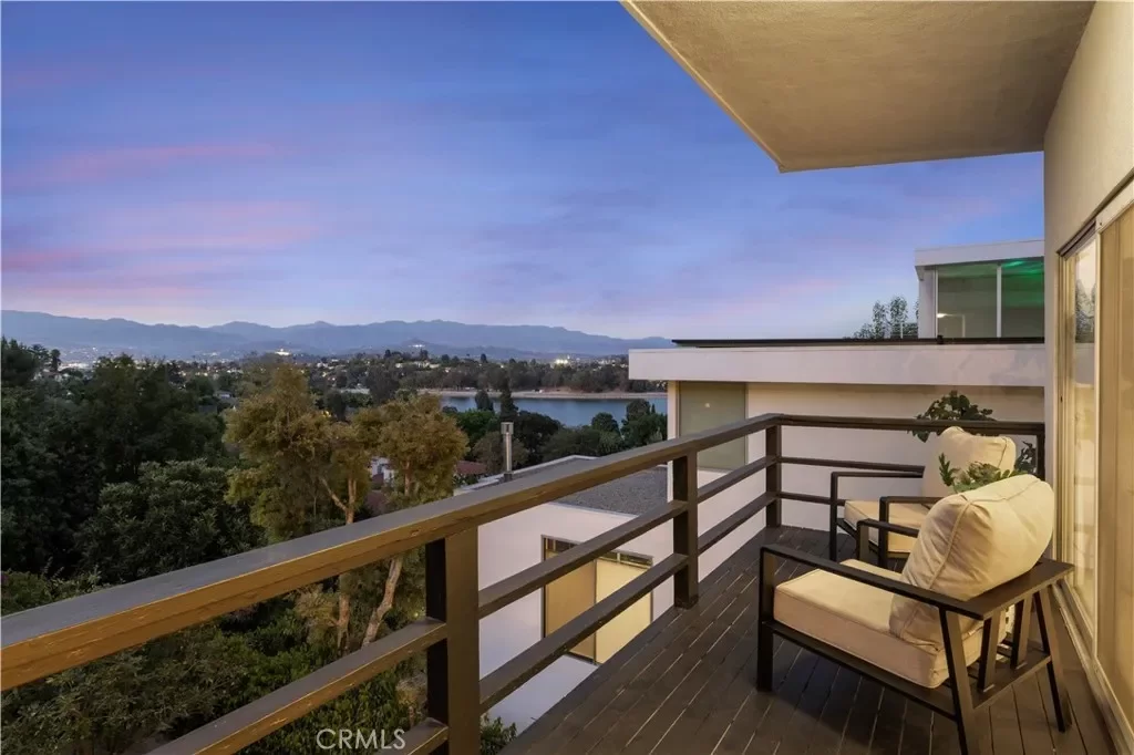 3BR House for Sale in Los Angeles, CA