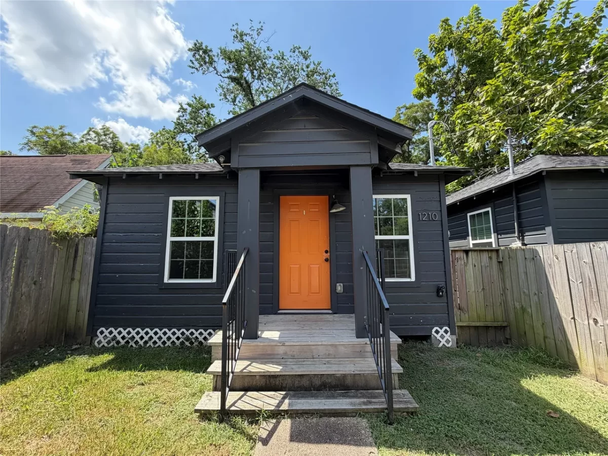 2BR House for Rent in Houston, TX