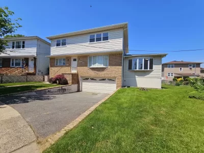 3BR Multi-Family for Rent in Lyndhurst, NJ