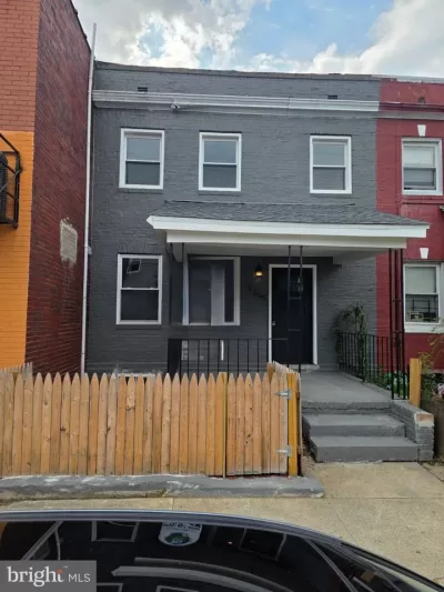 3BR Townhouse for Sale in Camden, NJ