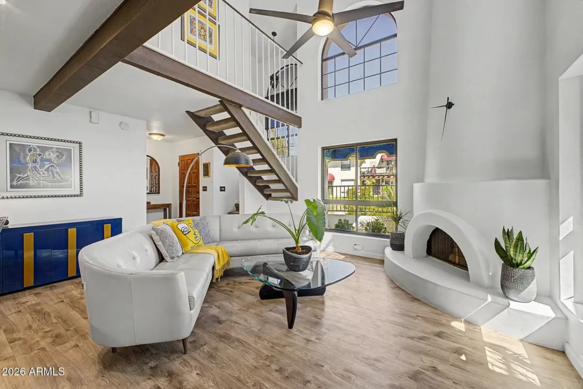 2BR Townhouse for Sale in Phoenix, AZ