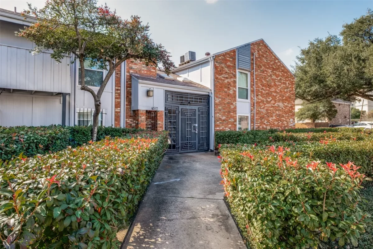 2BR Condo for Sale in Dallas, TX