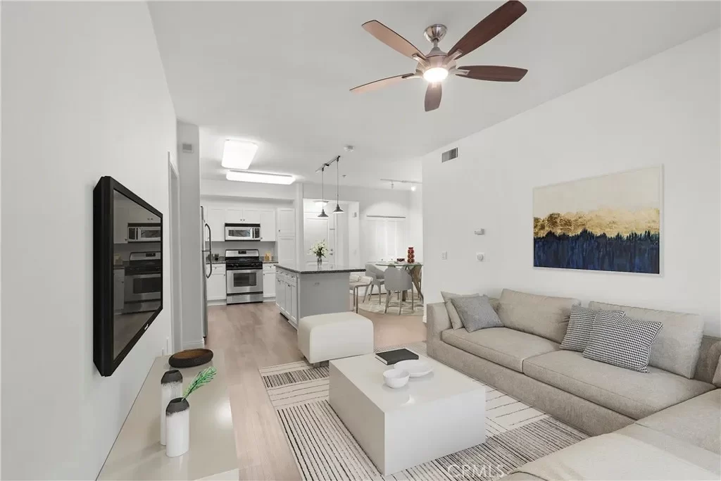 2BR House for Rent in Los Angeles, CA