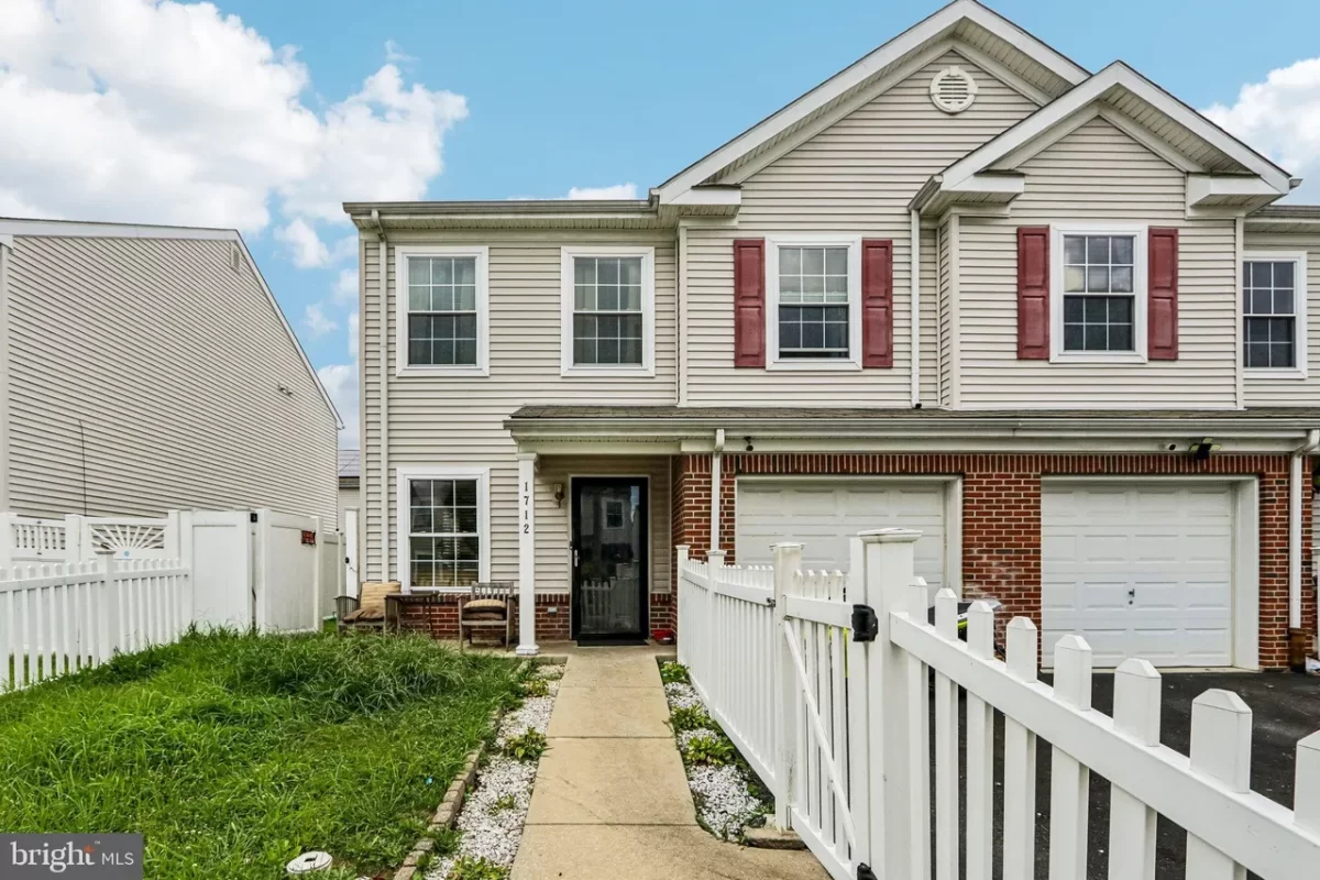 3BR Townhouse for Sale in Philadelphia, PA