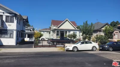 Townhouse for Rent in Los Angeles, CA