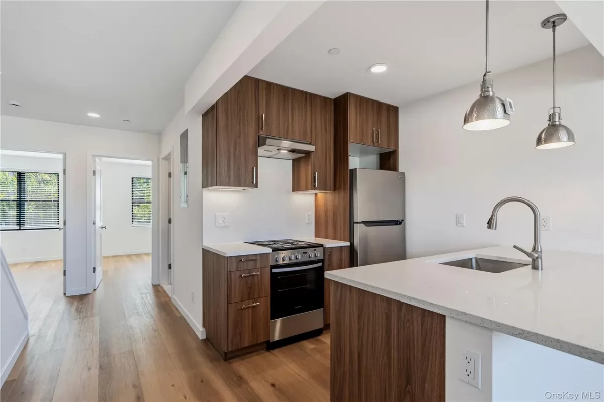 4BR Multi-Family for Rent in Ridgewood, NY