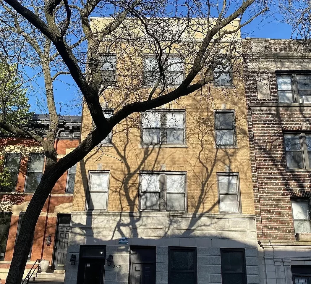 Studio Apartment for Rent in Chicago, IL