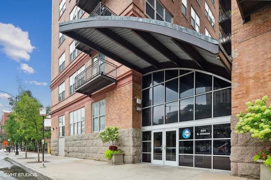 2BR Condo for Rent in Chicago, IL