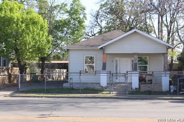 3BR House for Sale in San Antonio, TX