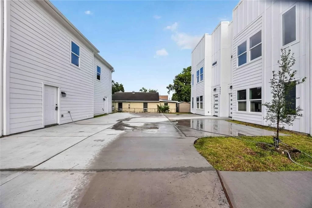 2BR Multi-Family for Rent in Houston, TX
