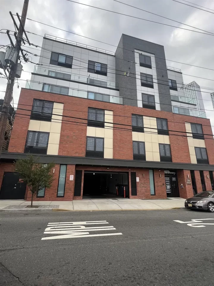 1BR Multi-Family for Rent in Jersey City, NJ