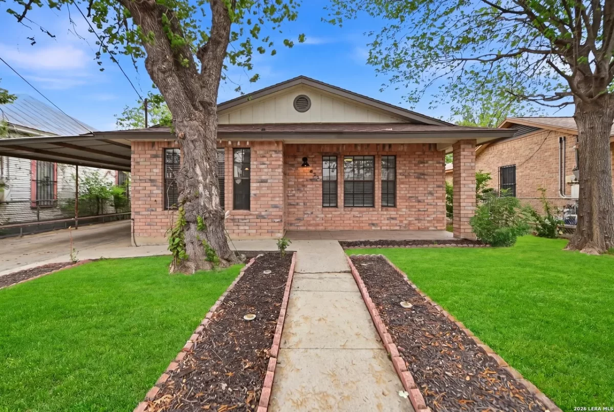 2BR House for Sale in San Antonio, TX