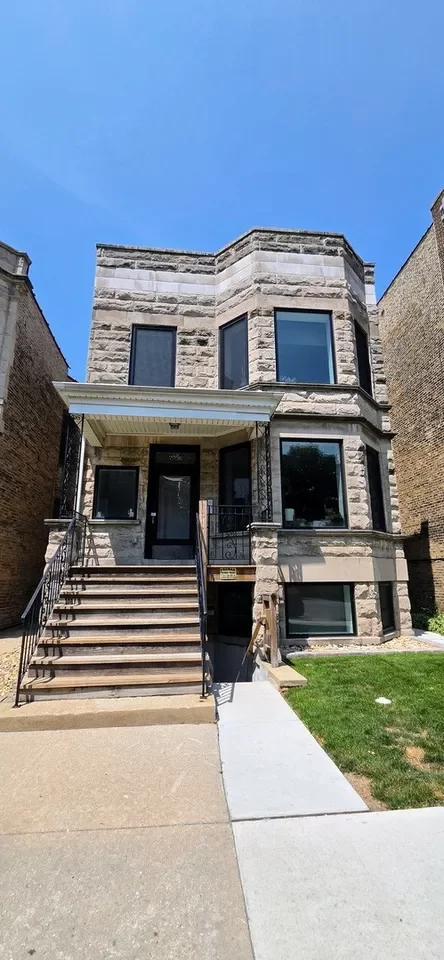 3BR House for Rent in Chicago, IL