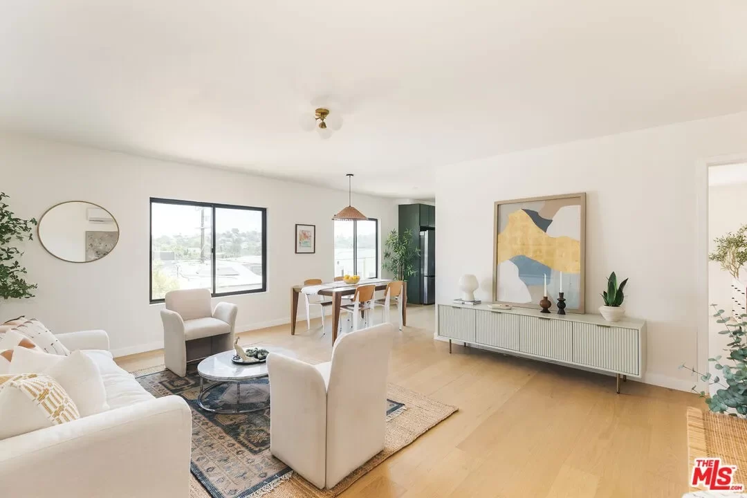 2BR Condo for Sale in Los Angeles, CA
