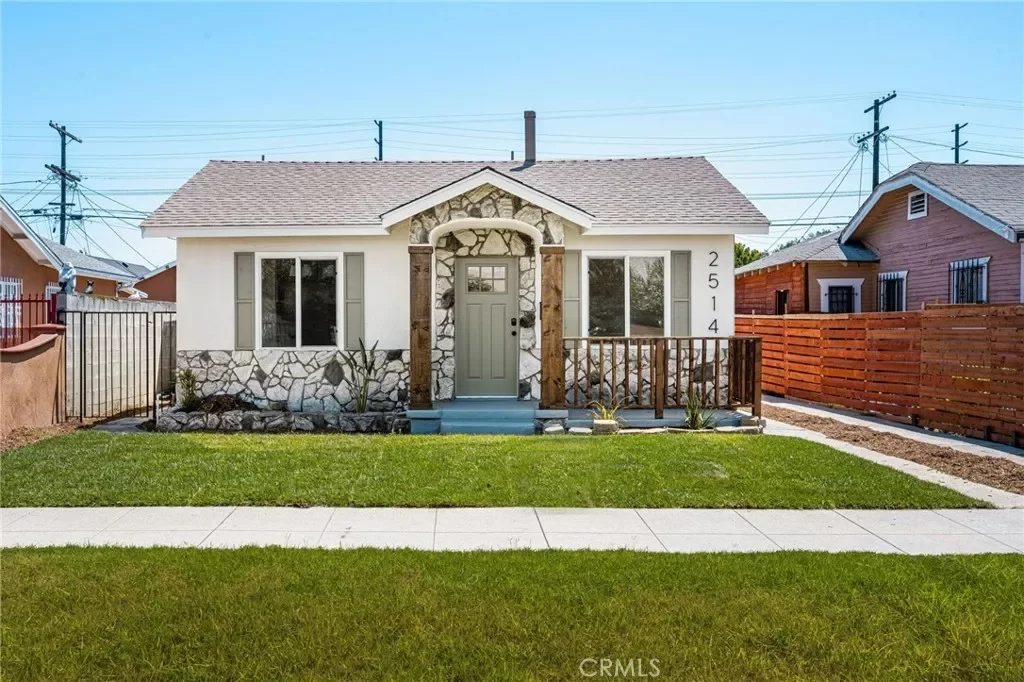 3BR House for Sale in Los Angeles, CA