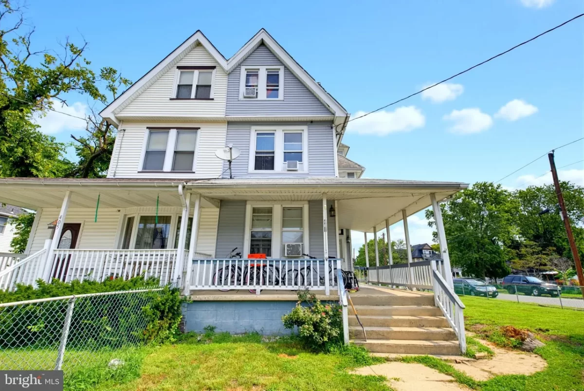 5BR Townhouse for Sale in Westville, NJ