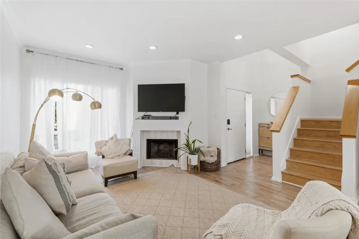 2BR Condo for Sale in Houston, TX