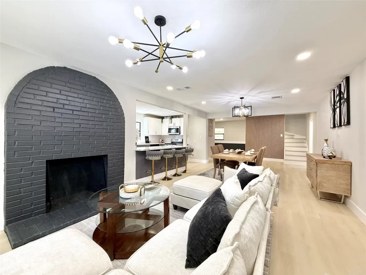 4BR House for Sale in Dallas, TX