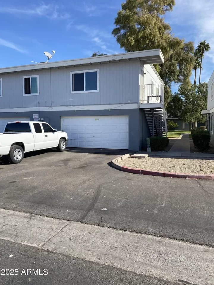 2BR Townhouse for Sale in Phoenix, AZ