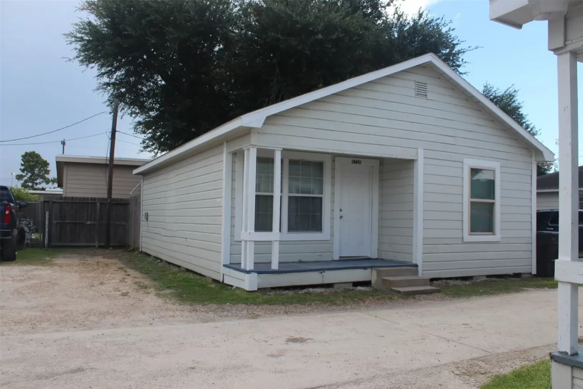 2BR House for Rent in Houston, TX
