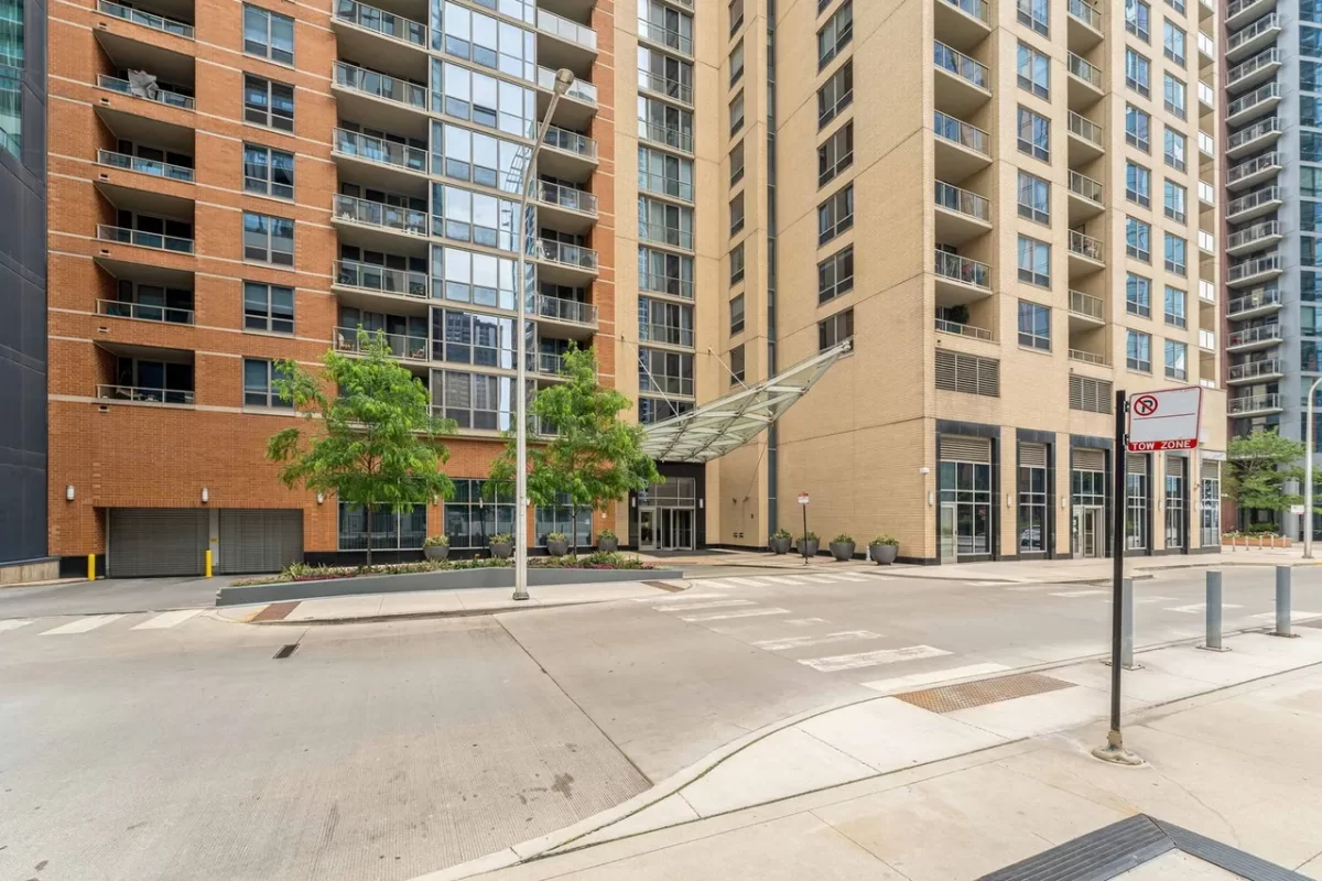 1BR Condo for Sale in Chicago, IL