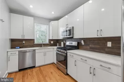 3BR Townhouse for Sale in Philadelphia, PA