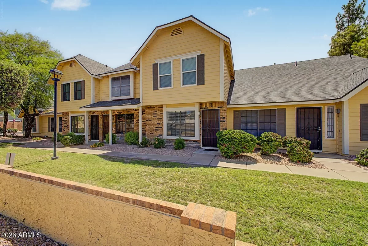 2BR Townhouse for Sale in Phoenix, AZ