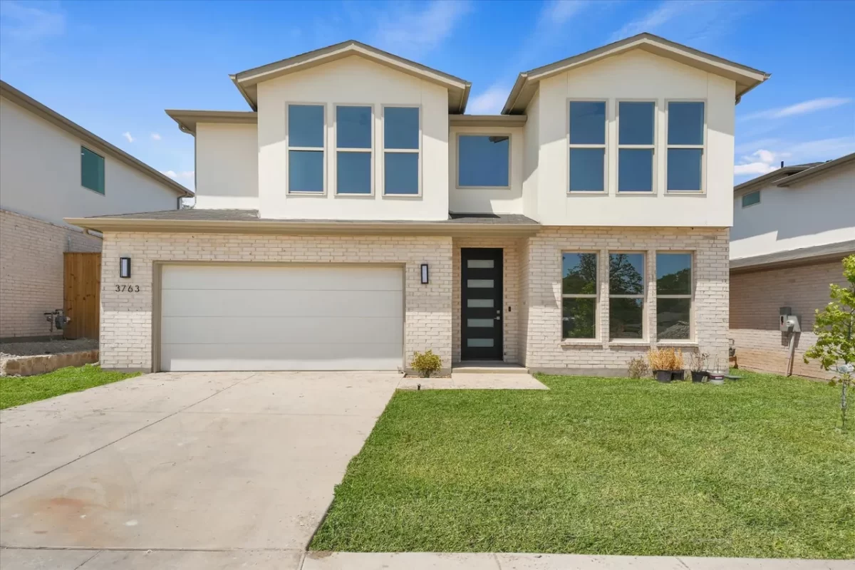 4BR House for Sale in Dallas, TX