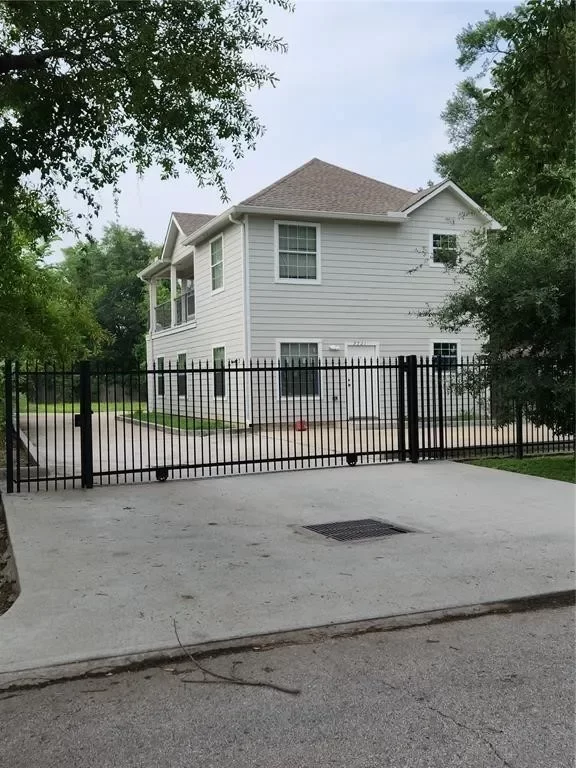 2BR Multi-Family for Rent in Houston, TX