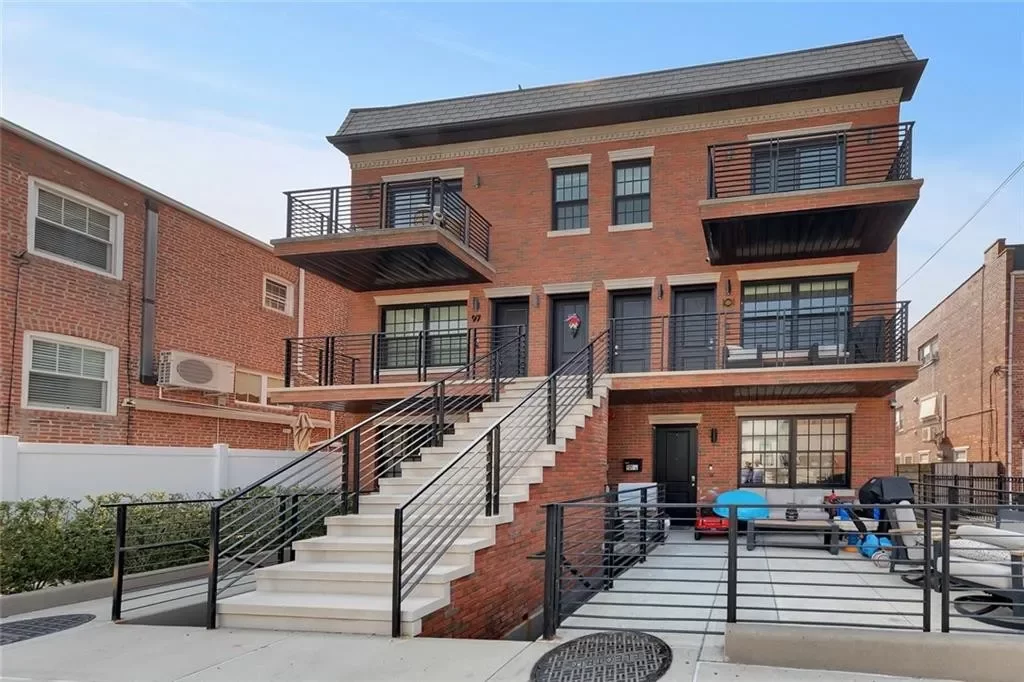 3BR Condo for Sale in Brooklyn, NY