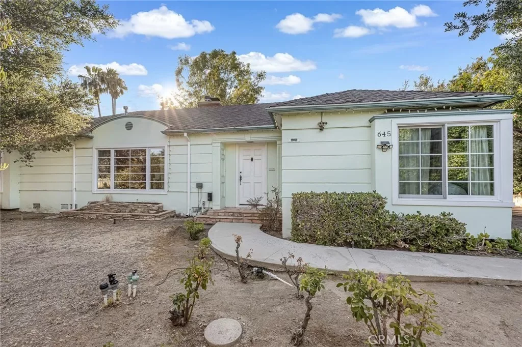 2BR House for Sale in Glendale, CA