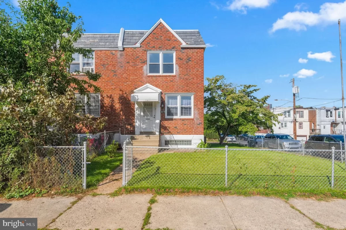 3BR Townhouse for Sale in Philadelphia, PA