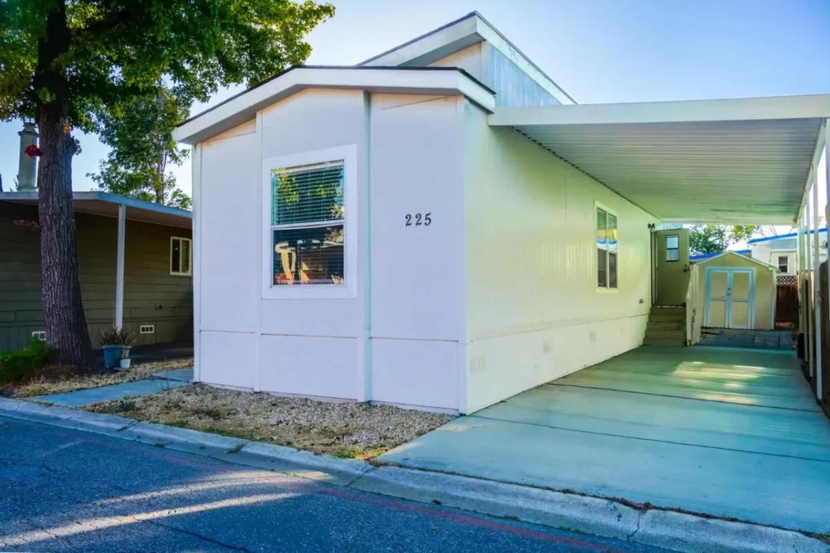 2BR Mobile Home for Sale in San Jose, CA