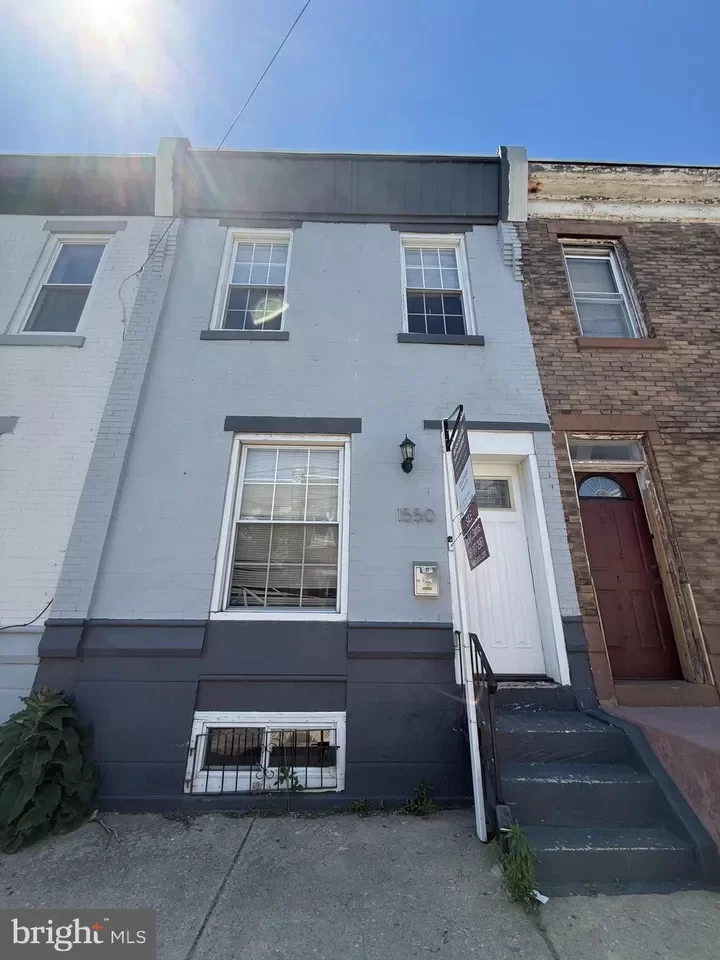 2BR Townhouse for Sale in Philadelphia, PA
