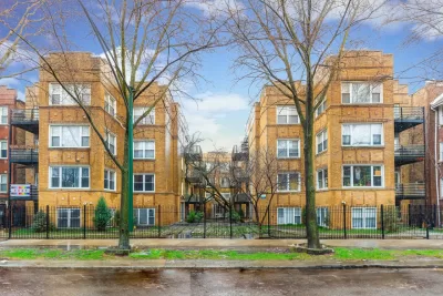 2BR Condo for Sale in Chicago, IL