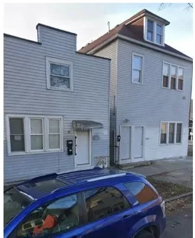 2BR House for Rent in Chicago, IL