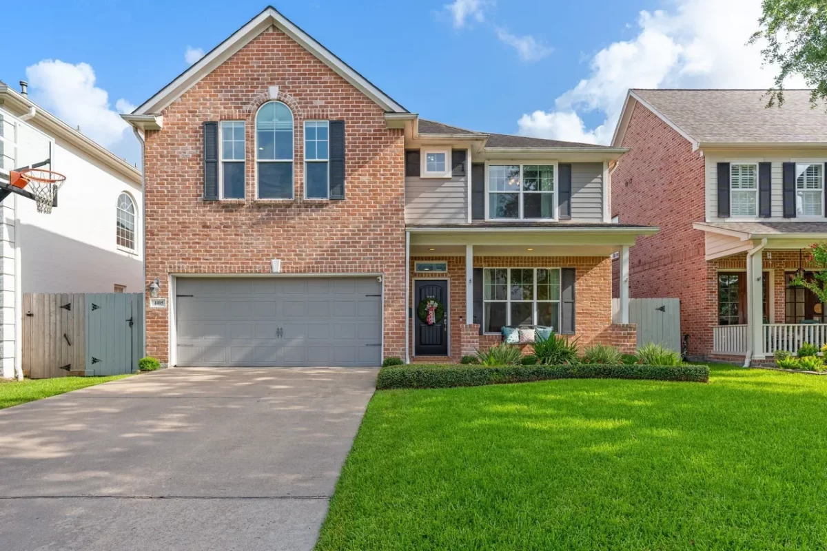 4BR House for Sale in Bellaire, TX