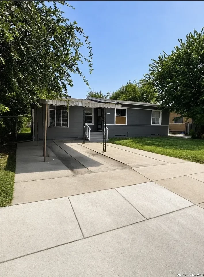 4BR House for Sale in San Antonio, TX