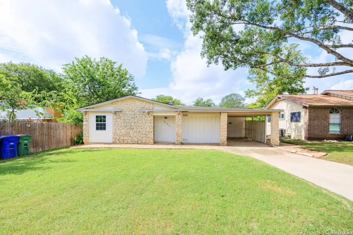 3BR House for Sale in San Antonio, TX