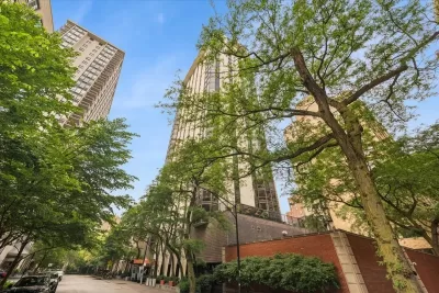 3BR Condo for Sale in Chicago, IL