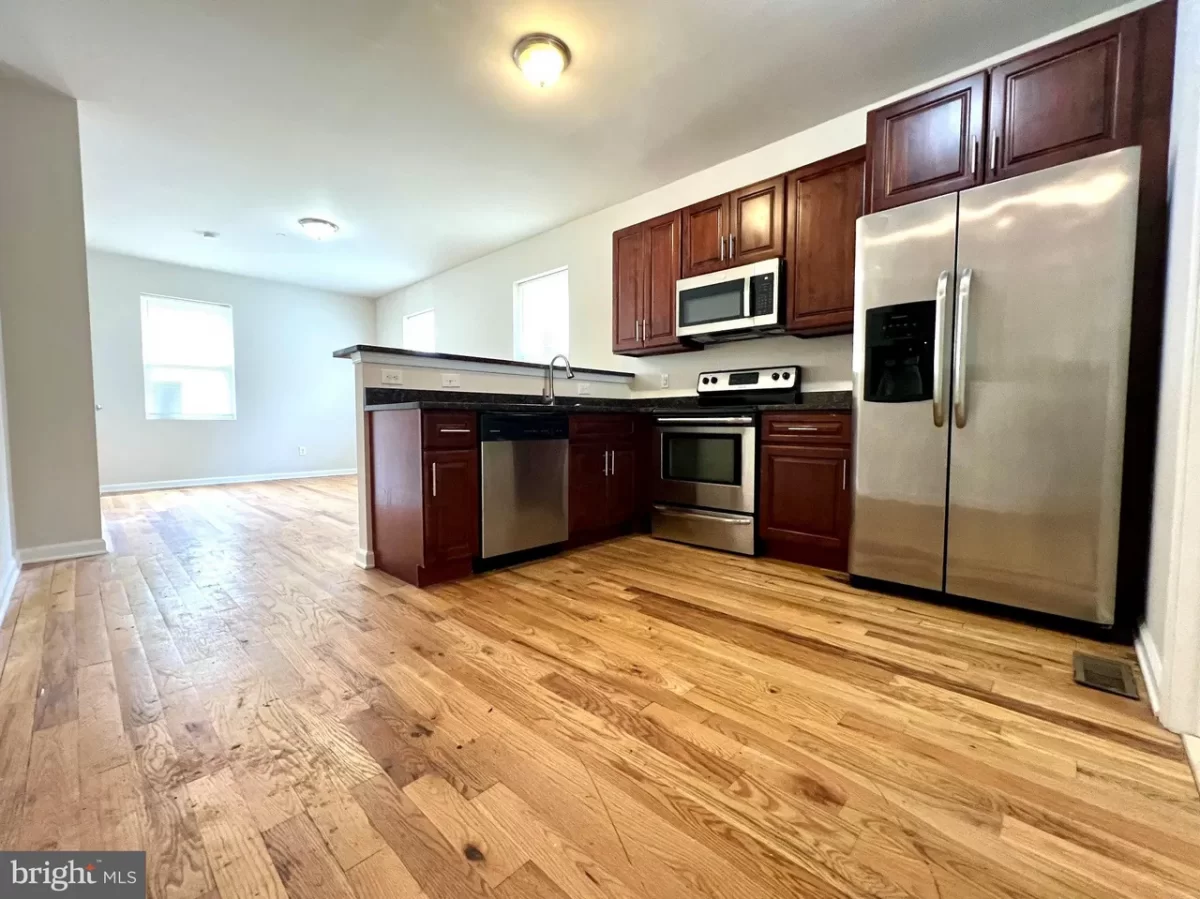 6BR Townhouse for Rent in Philadelphia, PA