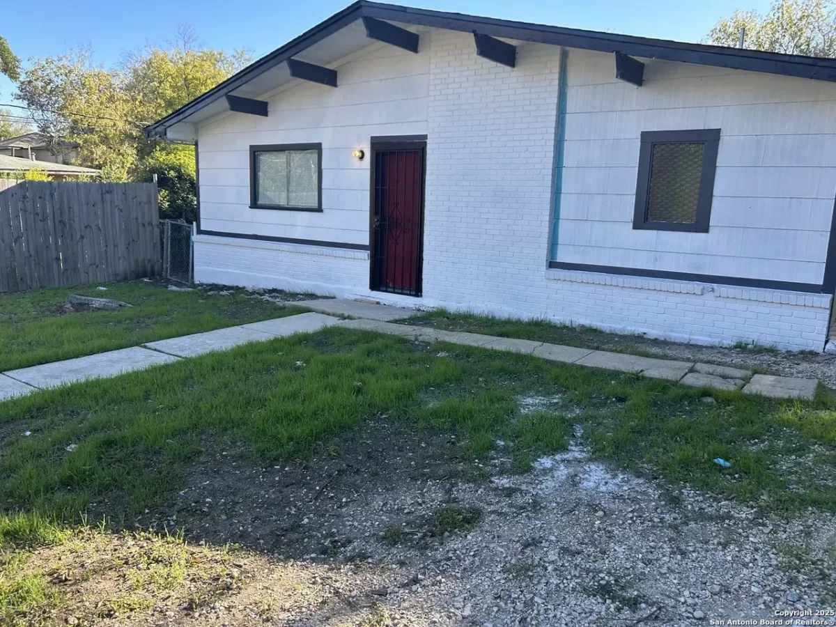 4BR House for Sale in San Antonio, TX