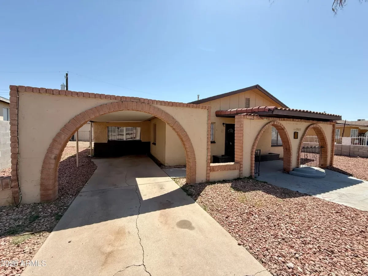 2BR House for Sale in Phoenix, AZ