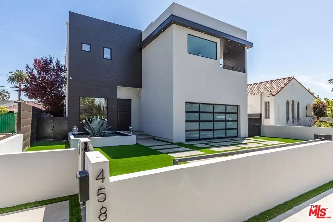 5BR House for Sale in Los Angeles, CA