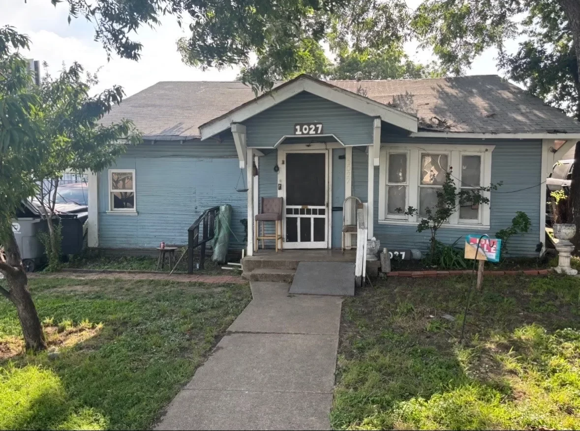 2BR House for Sale in Dallas, TX