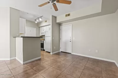 2BR Townhouse for Sale in Phoenix, AZ