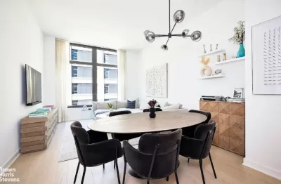 2BR Townhouse for Sale in Manhattan, NY