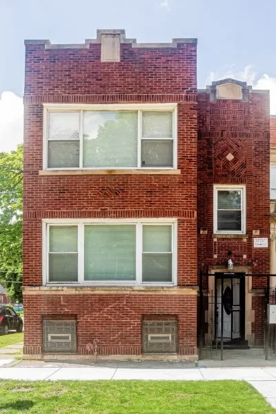 1BR Multi-Family for Sale in Chicago, IL