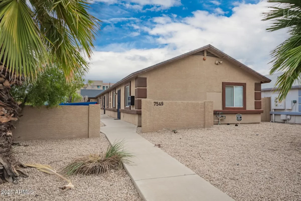 8BR Multi-Family for Sale in Phoenix, AZ