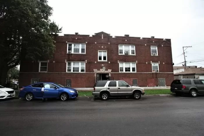 2BR Apartment for Rent in Chicago, IL